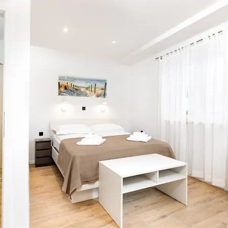 Aria Sea View Apartment Malinska Exterior photo