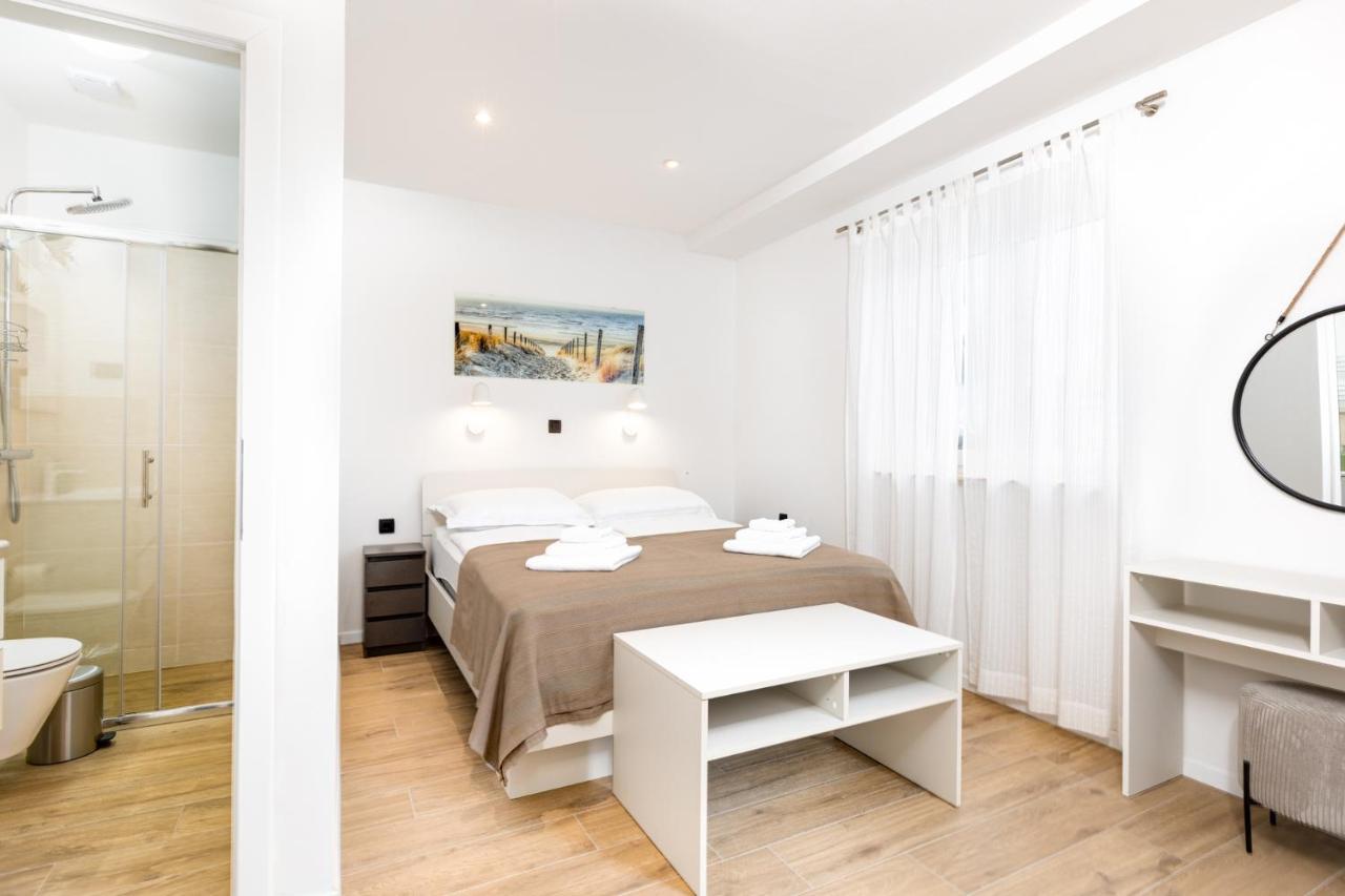 Aria Sea View Apartment *